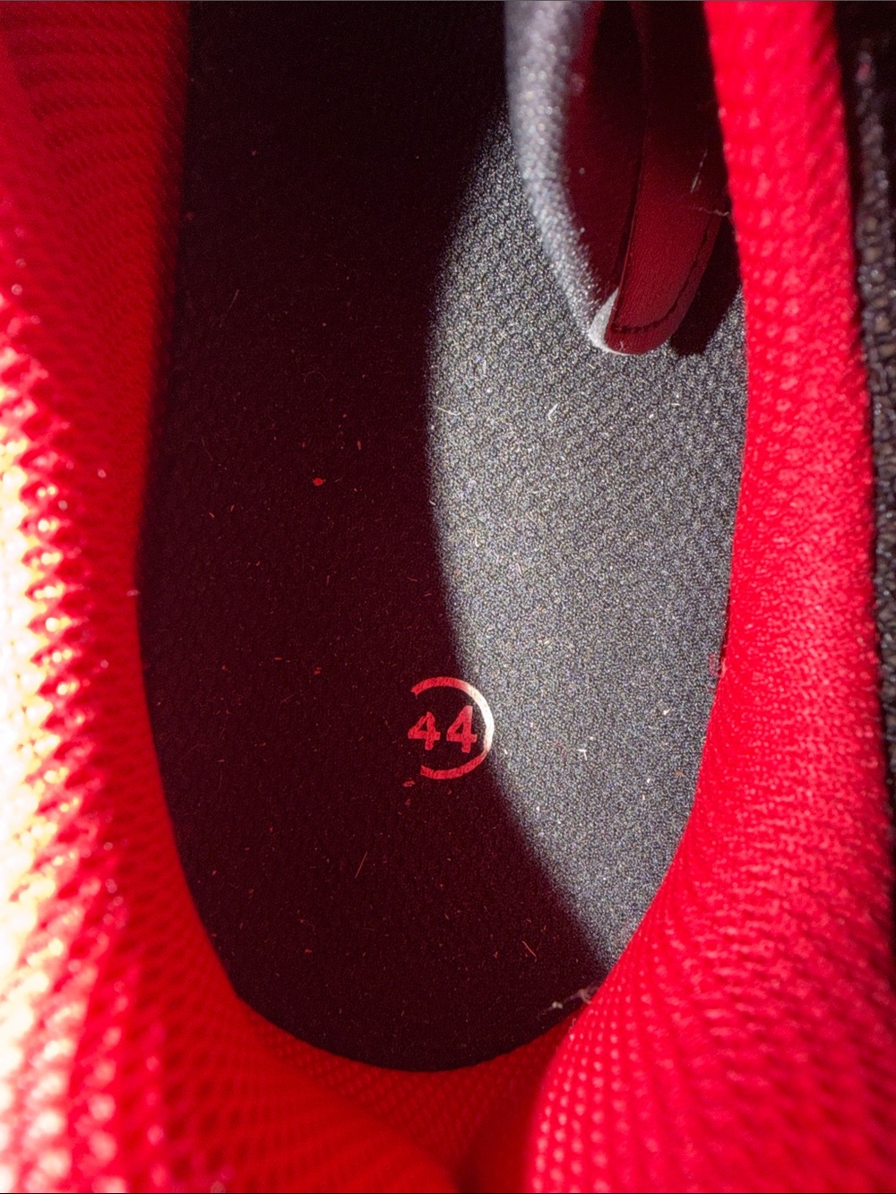 Peloton Black Cycling Shoes with Red Lining - Picture 3 of 10